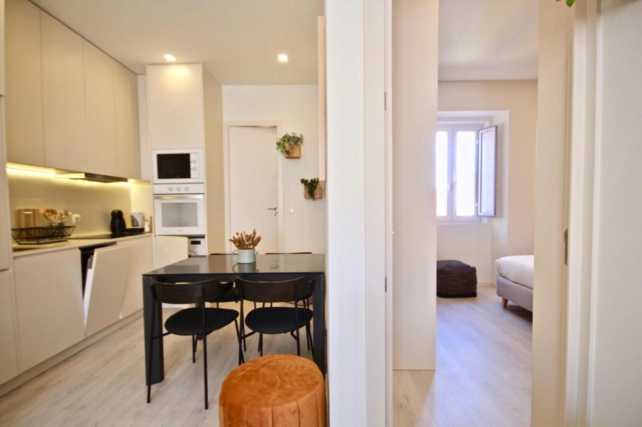 Apartment Akicity Santos Orange Lisbon